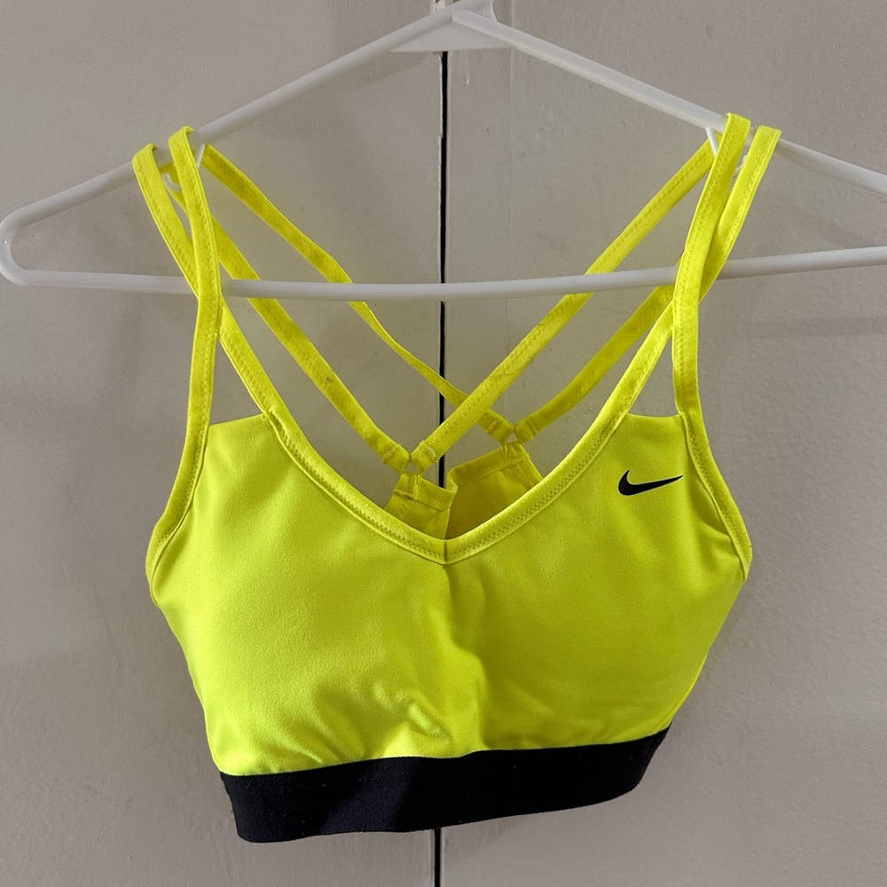 Nike Women's Dri-Fit Sports Bra